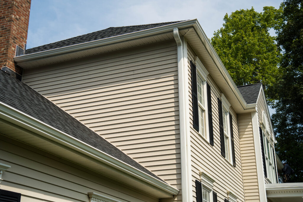 Gutter Cleaning in Connecticut